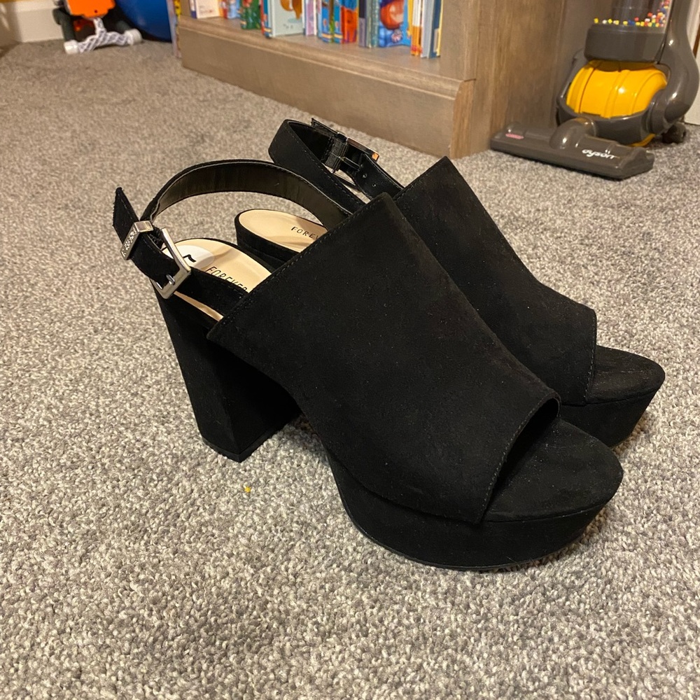 Forever 21 heels size 7